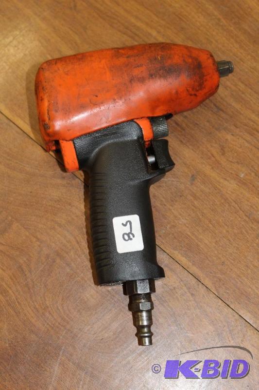 lot 58 image: Snap-on Pneumatic Impact Wrench 38 Drive
