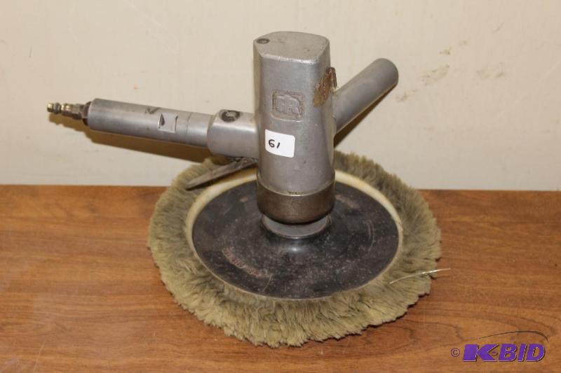 lot 61 image: Pneumatic Buffer