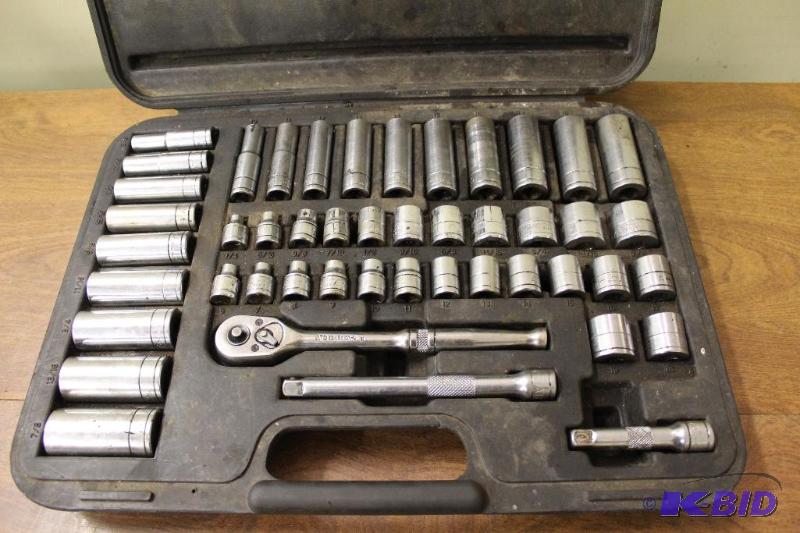 lot 90 image: ATD Socket Set, 38 Drive, 6 Point, ASE and Metric