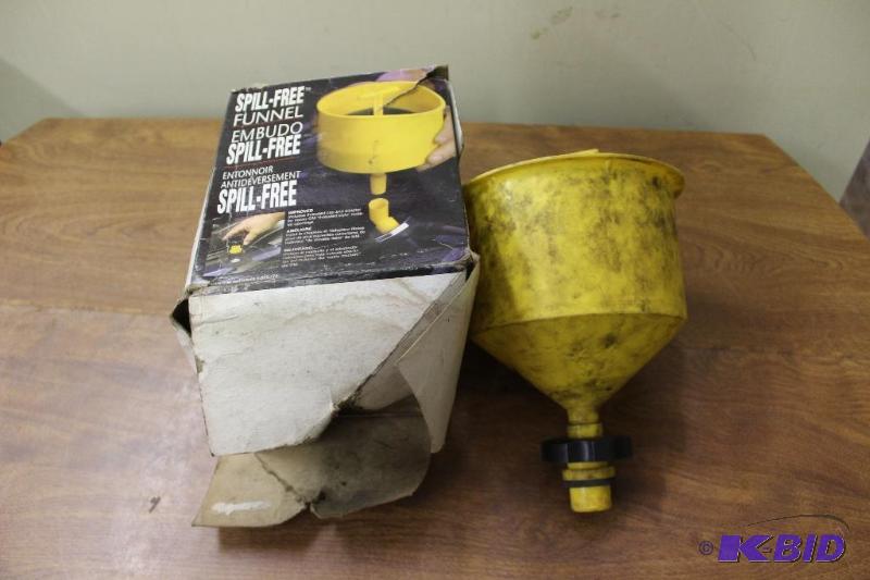 lot 96 image: Spill Free Funnel
