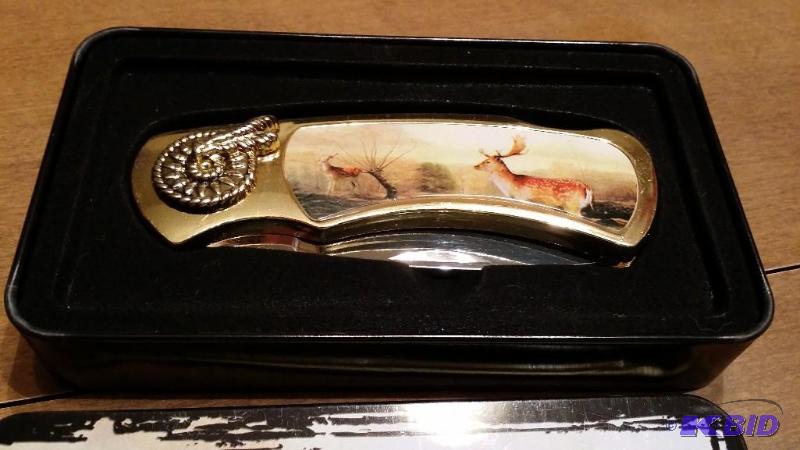 lot 13 image: Collector Knife