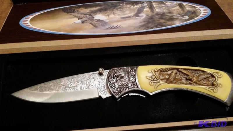 lot 2 image: Pocket Knife