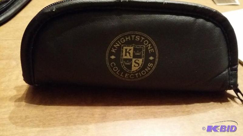 lot 22 image: Franklin Mint Collector Knife
