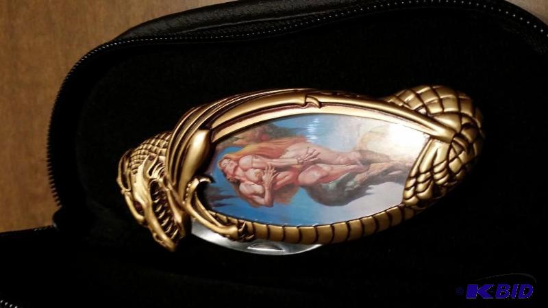 lot 24 image: Franklin Mint Collector Knife