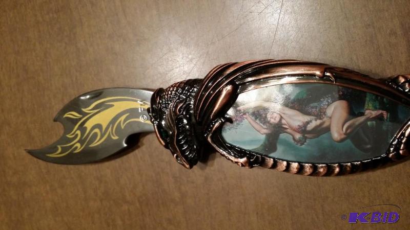 lot 25 image: Franklin Mint Collector Knife
