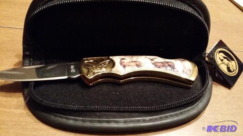 lot 28 image: Franklin Mint Collector Knife