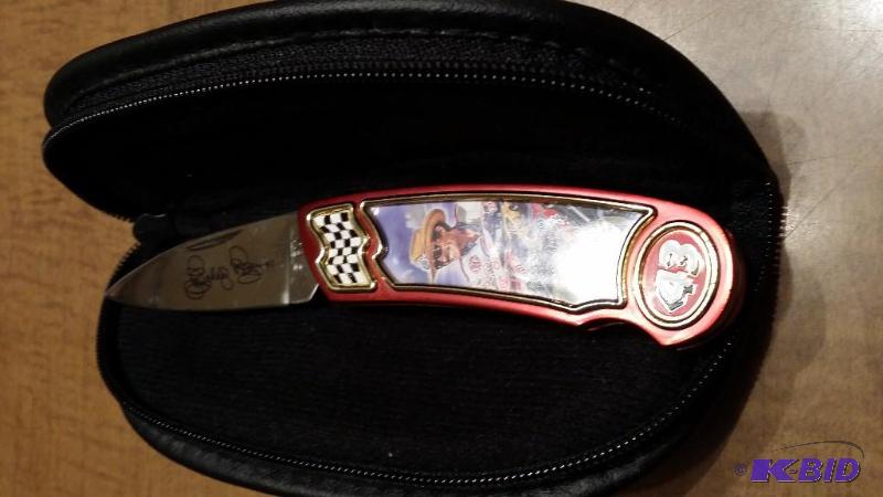 lot 36 image: Franklin Mint Collector Knife