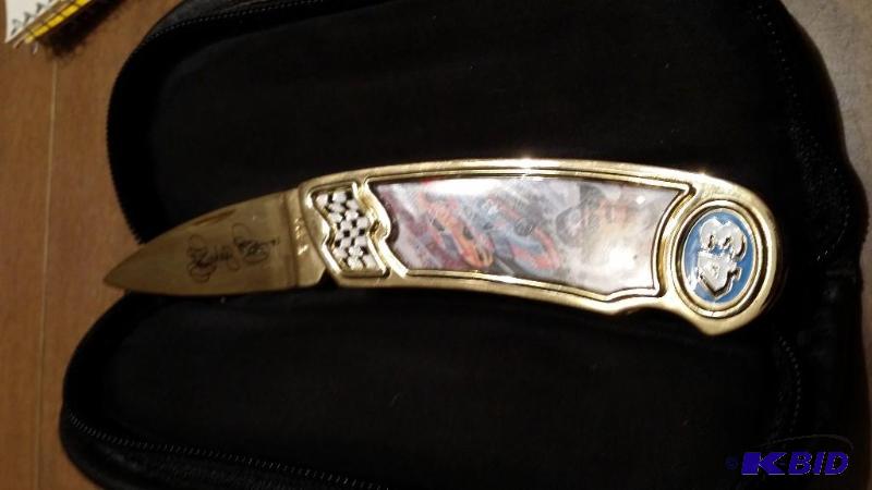 lot 40 image: Franklin Mint Collector Knife