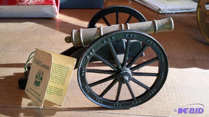 lot 48 image: Cannon