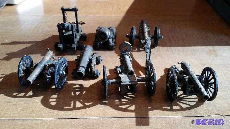 lot 50 image: Pencil sharpeners