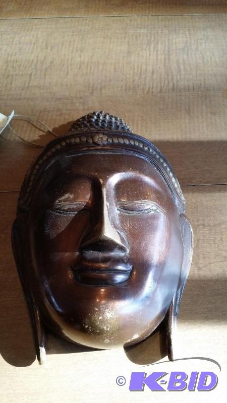 lot 58 image: Art piece