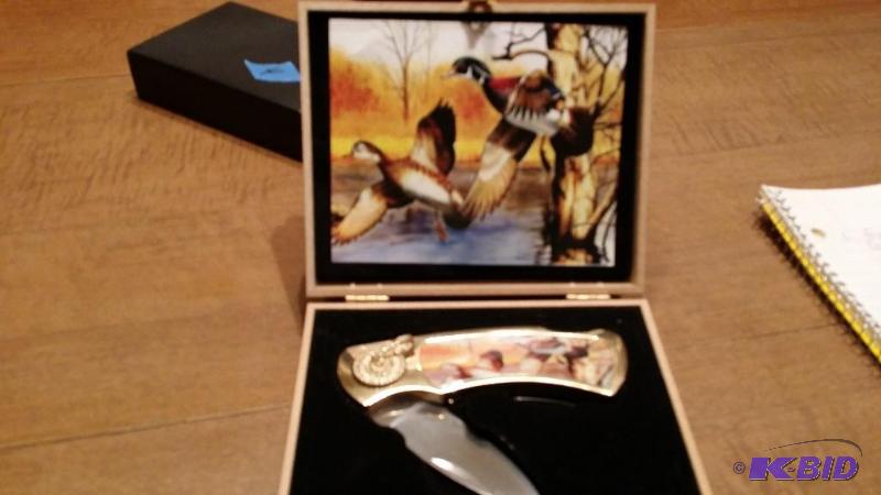 lot 6 image: Pocket Knife