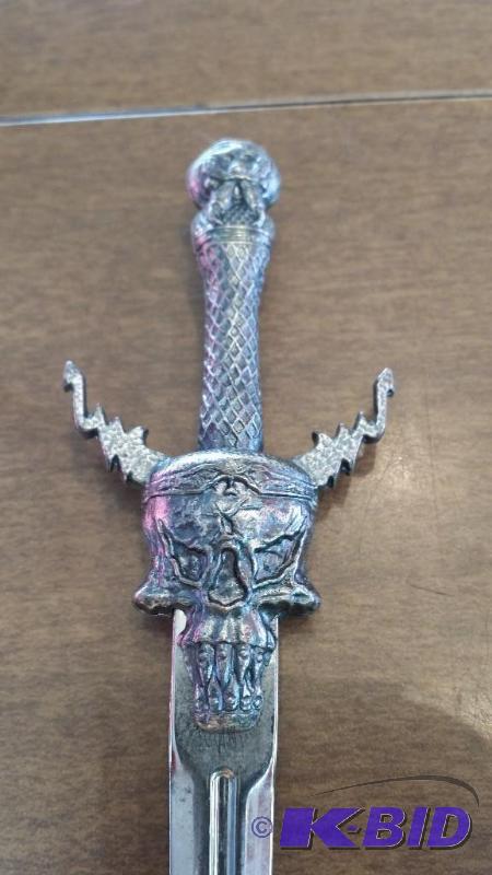 lot 72 image: Pewter Terminator