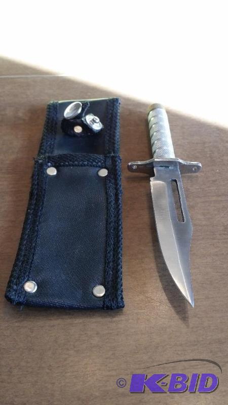 lot 85 image: Knife