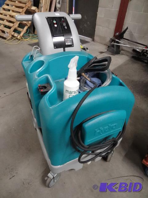 lot 112 image: Hydro ICS 8900 battery operated cleaning cart...