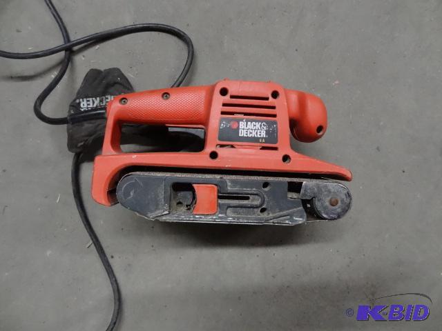 lot 28 image: Black and Decker Belt sander...
