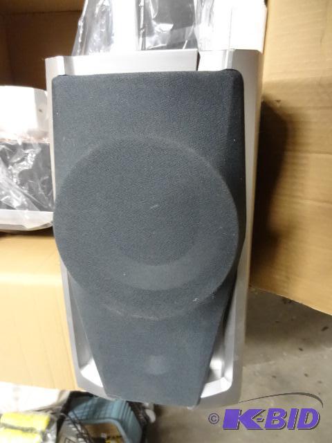 lot 29I image: 4 new stereo speakers. Max output 8 watts...