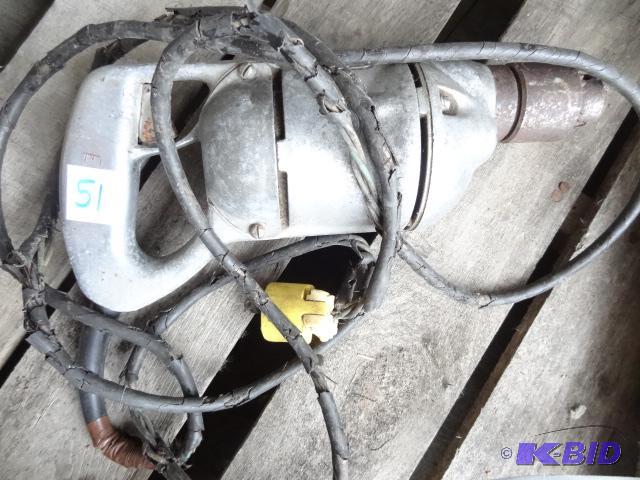 lot 51 image: Black and Decker 38 drill. #490. Needs a new...