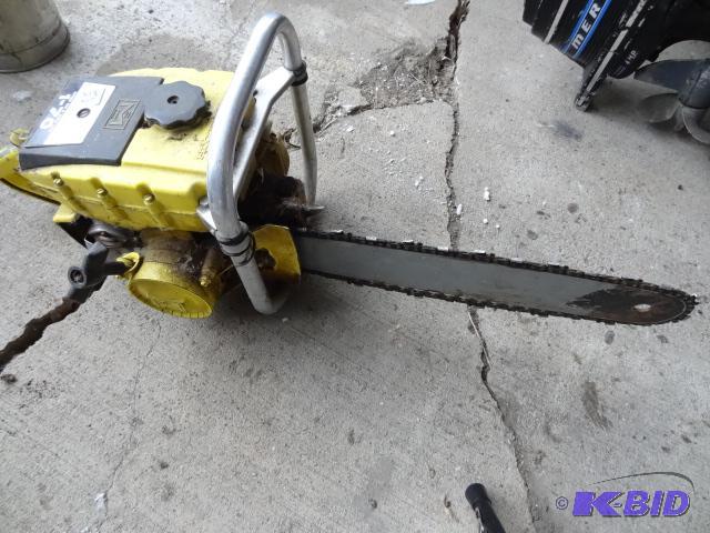 lot 53 image: McCulloch 1-70 chainsaw. 18" bar. Engine...