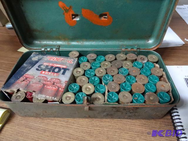 lot 65 image: 12 gauge shot gun shells. Approx 60...