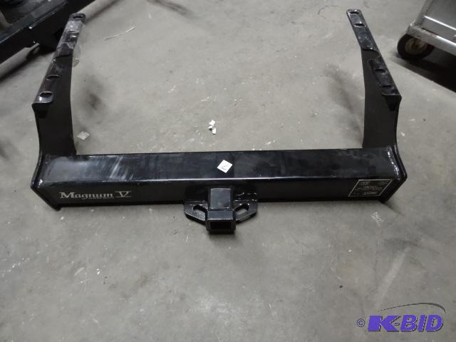 lot 7 image: Curtis receiver hitch. 15004. F250 - F350 sup...