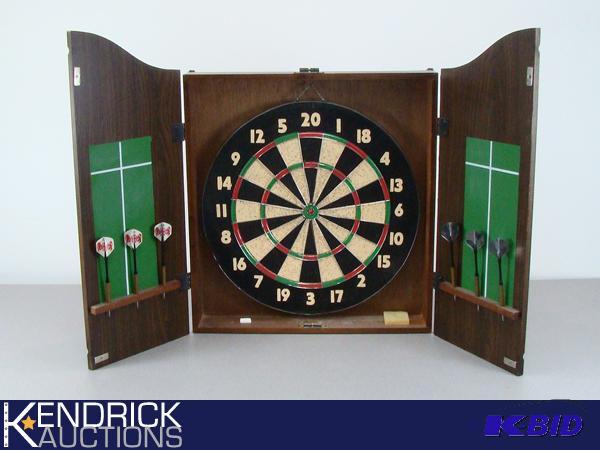 Vintage The King of Arms Wall Hanging Cork Dart Board with Darts