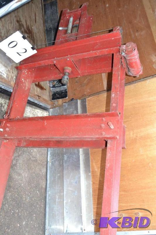 lot 2 image: Hydraulic Press