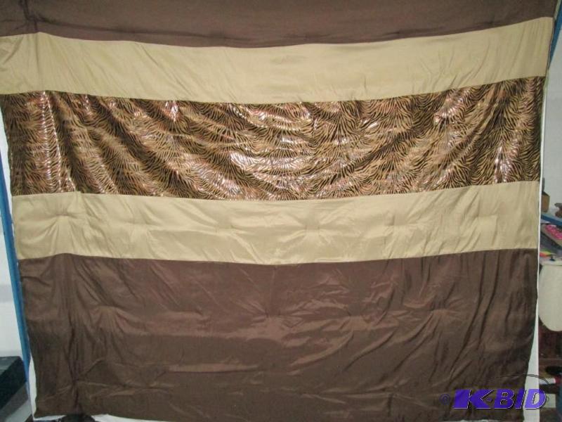 Amari 30 pc. King Comforter Super Set