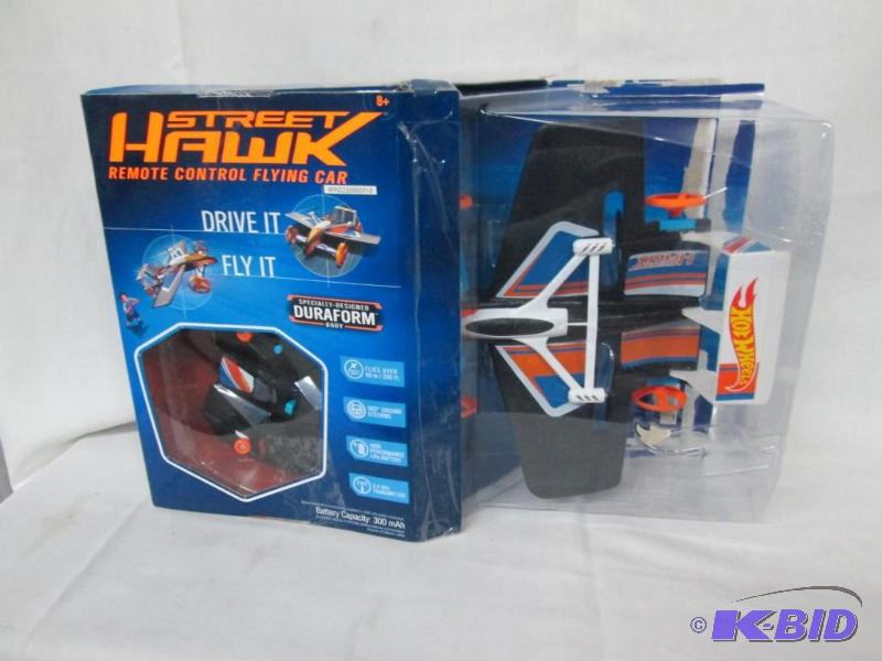 Mattel Hot Wheels Street Hawk 2-in-1 RC Vehicle