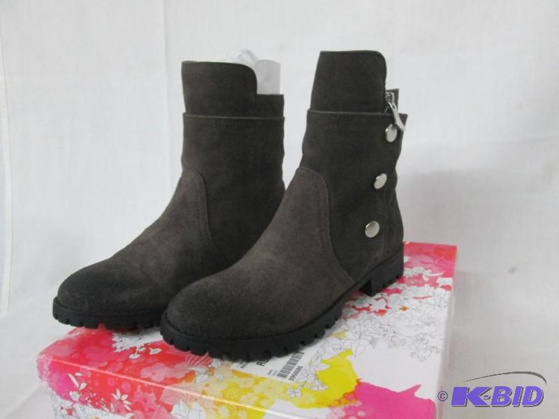 Chinese Laundry Womens FarFetch Distress Bootie