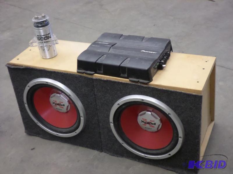 Speaker Set (2) Sony Xplod 12&quot Subwoofe...