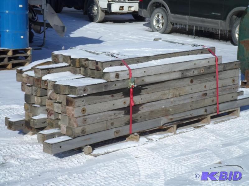 Lot Of 4&quotx4&quot Timbers, 5ft-10ft Leng...