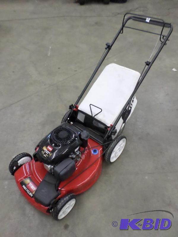 Like New Toro Recycler 21&quot Self-Propelle...