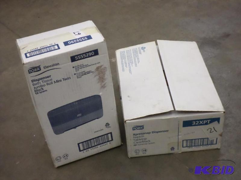 (4) New Tabletop Napkin Dispensers &amp (1) ...