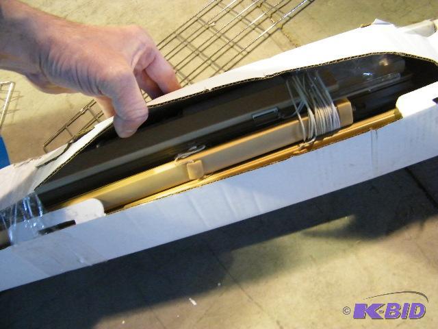 lot 97 image: Mixed Lot of Used Mini Blinds - 3 brown - 2 a...