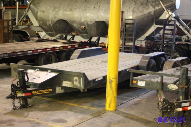 lot 11 image: 2011 Rice Trailer 14000 lbs Double Axle Pintle Hitch Swing Down Load Gate Tested &Operational