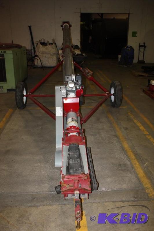 lot 7 image: KSlSeedpoint Conveyor Model 806 Grain Handling Conveyor wHonda GX 160