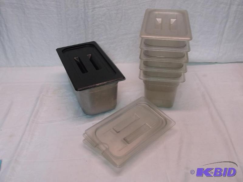 lot 124 image: Nice lot of NSF containers with lids all appe...