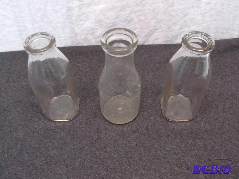 lot 15 image: Lot with 3 vintage milk bottles all in great ...