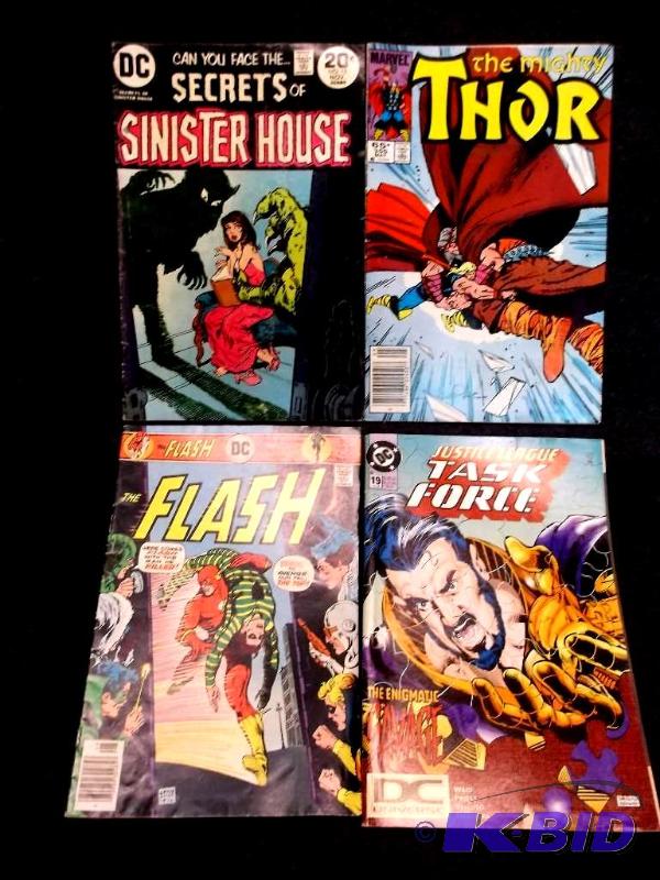 lot 52 image: Lot with 4 collectable comic books....