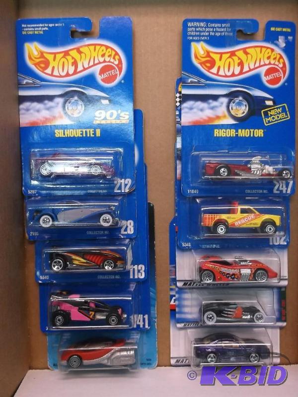 lot 67 image: Lot with 10 collectable Hot Wheels....