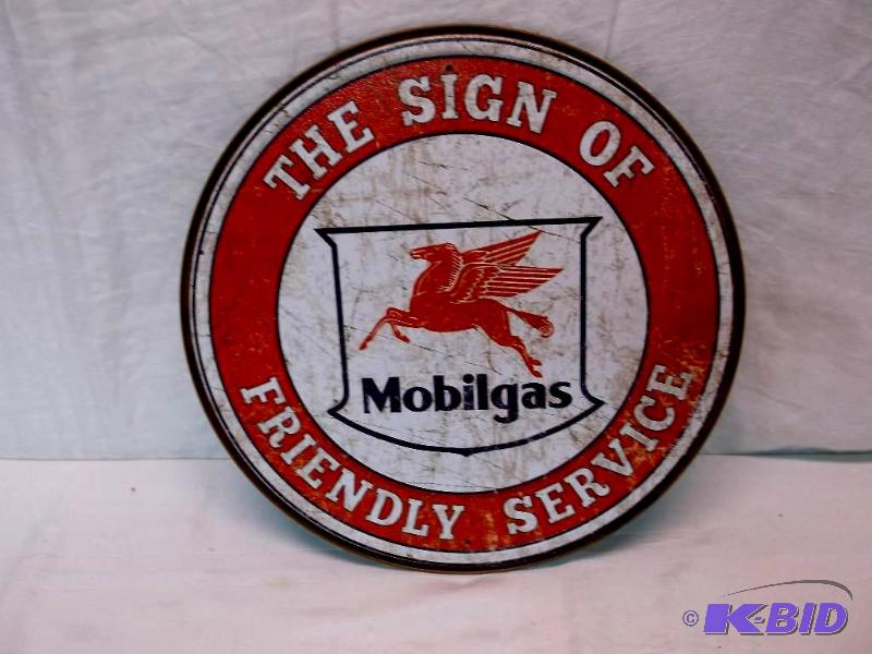 lot 91 image: Collectable metal Mobilgas sign measuring 11 ...