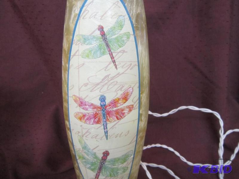 lot 376 image: NEW 12 Dargonfly Hand Painted Frosted Electric Glass Lights