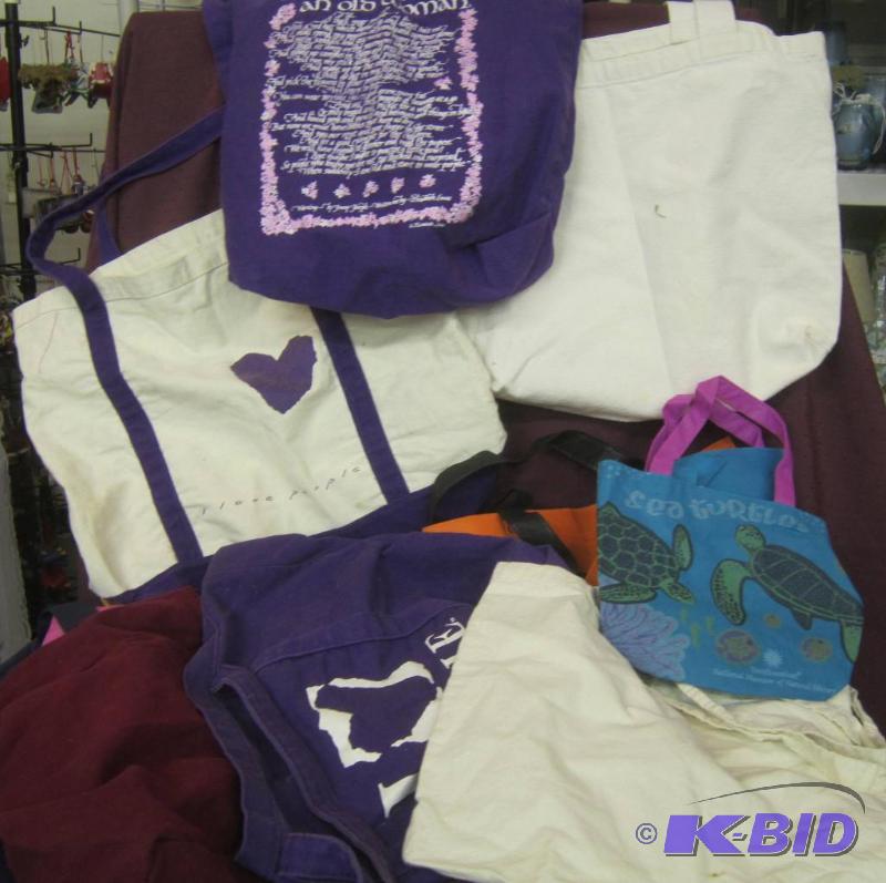 lot 423 image: Misc Lot of bags total 13