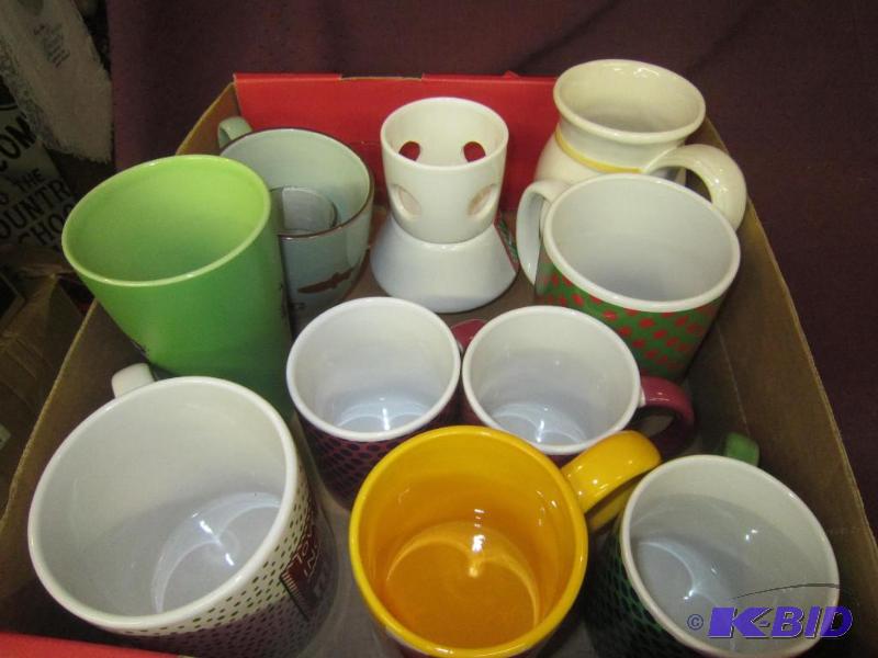 lot 466 image: Misc Box Lot - Mugs and Votive holders