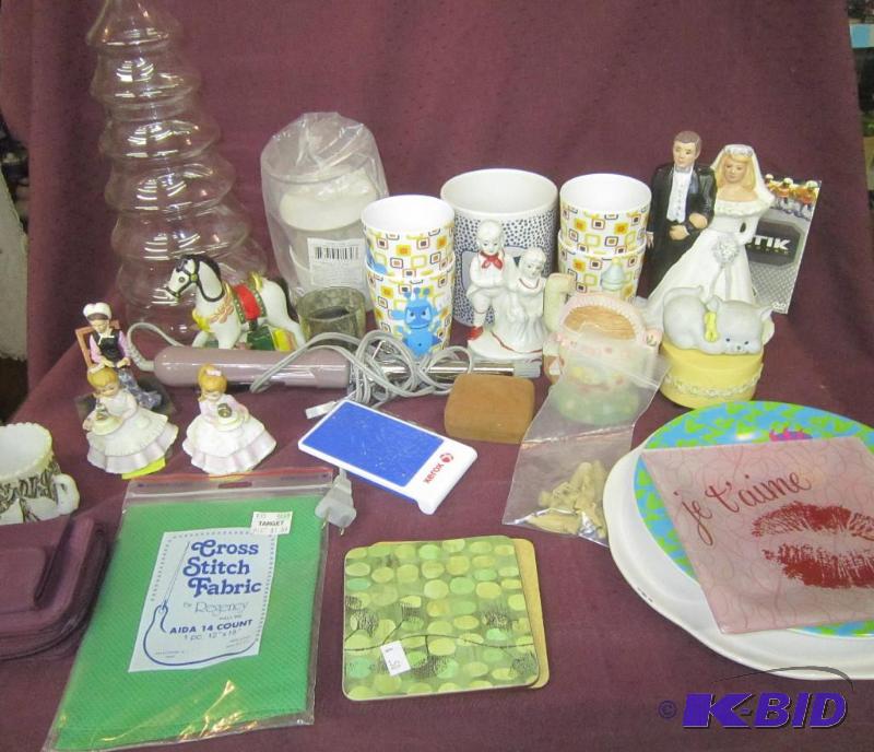 lot 467 image: Misc Box Lot - Candy Jar, Horse plastic cups, cow cup, Bride and Groom, Mini Nativity Screen, ETC