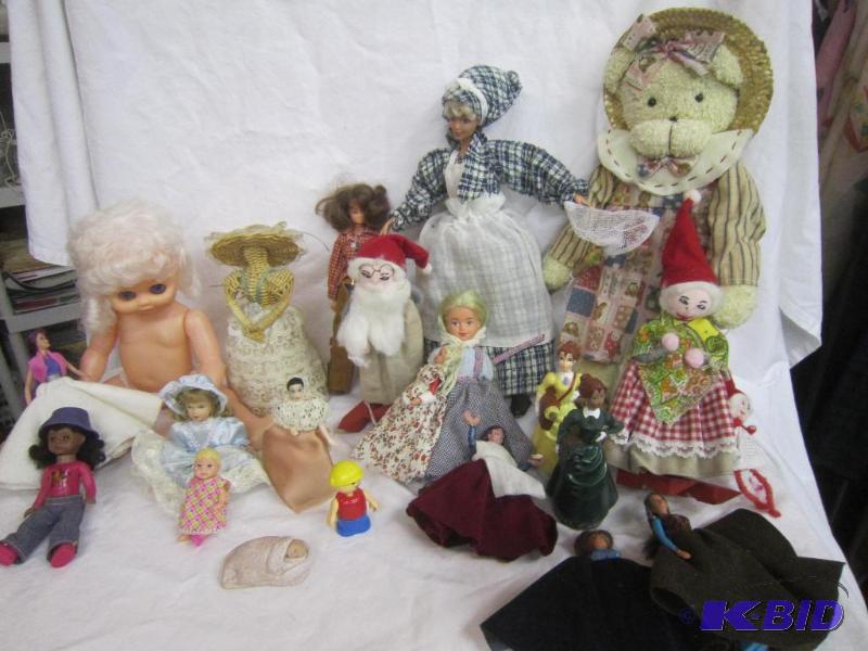 lot 484 image: Misc Box Lot - Dolls, Bear, Figurines, Fisher Price, Barbie Doll, Scandianvian Dolls, Mary Poppins 