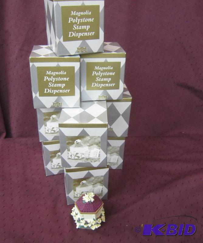 lot 512 image: NEW - 10 Stamp Holders - Gazebo could be used for miniatures
