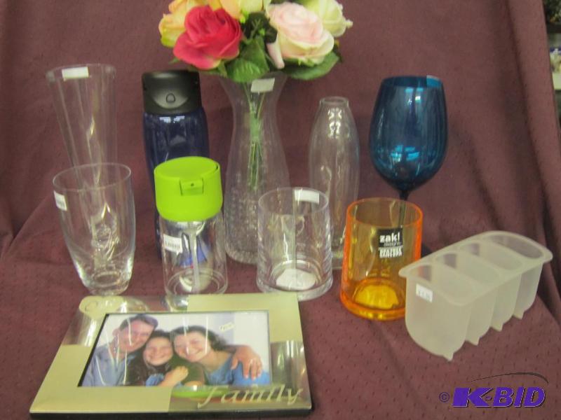 lot 523 image: Box Lot - NEW Vases Soap Pump, Water Bottle, Popsicle mold, Frame, ETC