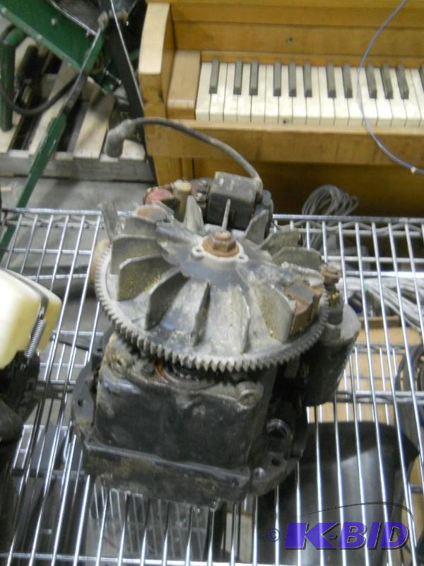 lot 104 image: Small Motor With Starter